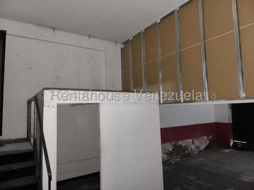 Comercial (Local Comercial) en Venta en Parroquia Catedral, Distrito Metropolitano - 11