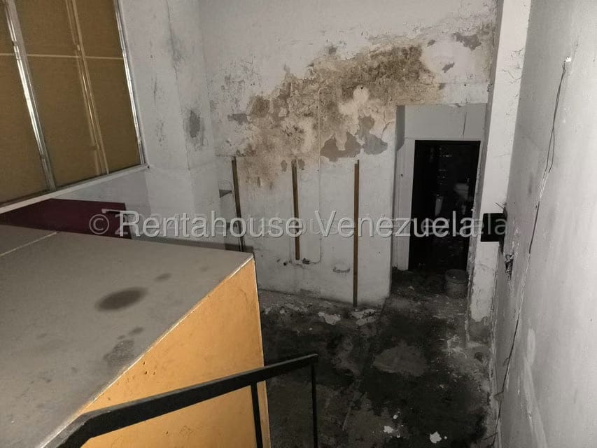 Comercial (Local Comercial) en Venta en Parroquia Catedral, Distrito Metropolitano - 12
