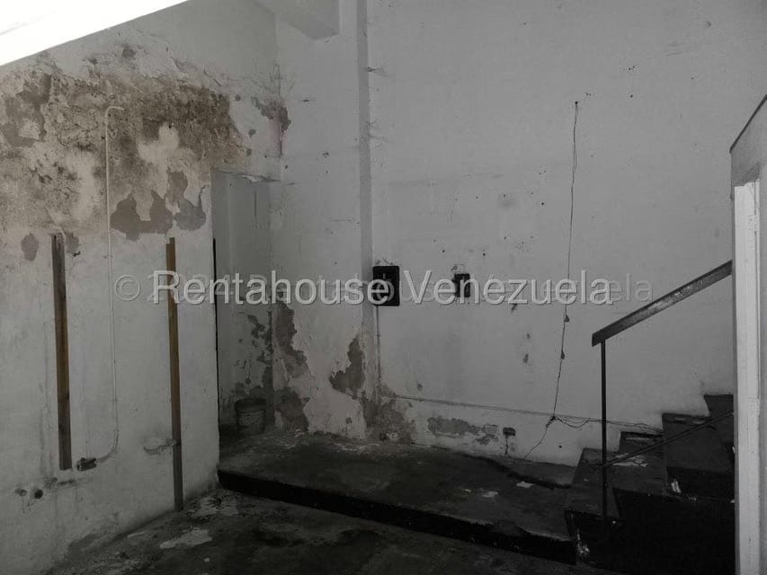 Comercial (Local Comercial) en Venta en Parroquia Catedral, Distrito Metropolitano - 17