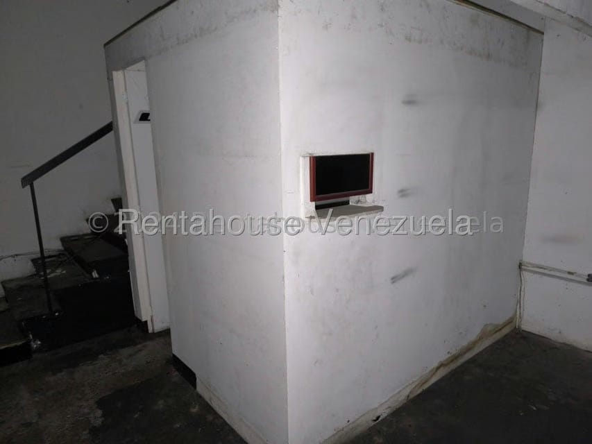 Comercial (Local Comercial) en Venta en Parroquia Catedral, Distrito Metropolitano - 18