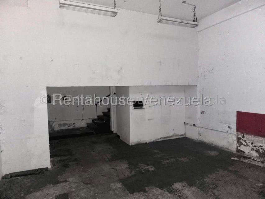 Comercial (Local Comercial) en Venta en Parroquia Catedral, Distrito Metropolitano - 23