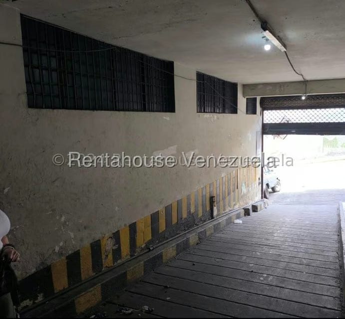 Comercial (Local Comercial) en Venta en Parroquia Catedral, Distrito Metropolitano - 7