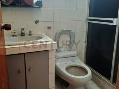 AMPLIO Y LUMINOSO APARTAMENTO EN LA URBINA PARA ADAPTAR A SU GUSTO - 10