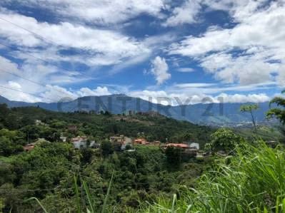 terreno Unifamiliar ubicado en la exclusiva Urbanización El Portal del Hatillo - 3