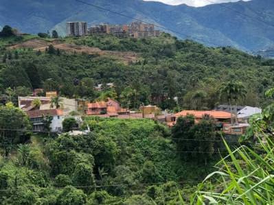 terreno Unifamiliar ubicado en la exclusiva Urbanización El Portal del Hatillo - 7