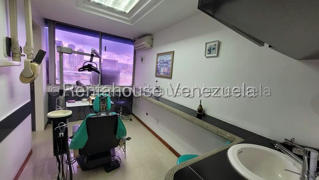 Comercial (Consultorio Medico) en Alquiler en San Bernardino, Distrito Metropolitano - 2