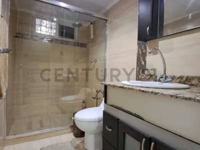 HERMOSA CASA EN URB. ALATA VISTA DE ANACO - 8