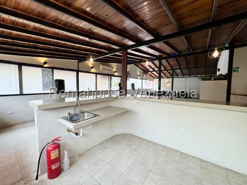 Local Comercial en Alquiler en Parroquia Juan de Villegas, Lara - 14
