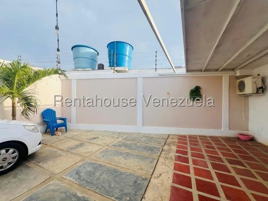 Casa (1 Nivel) en Venta en Las Delicias, Falcon - 16