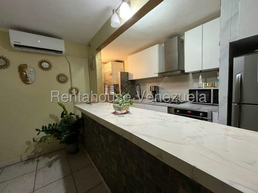 Apartamento (1 Nivel) en Venta en Los Naranjos, Miranda - 5