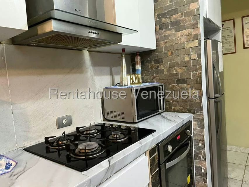 Apartamento (1 Nivel) en Venta en Los Naranjos, Miranda - 8