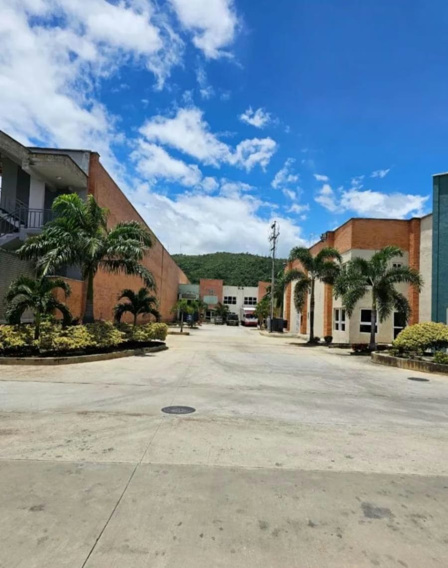 Galpon en Venta en naguanagua - 3