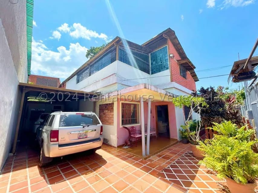 Casa (Duplex) en Venta en Zona Oeste, Lara - 4