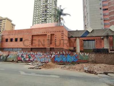 Área comercial en venta para Centro Comercial - 2