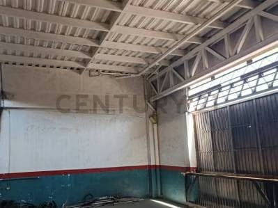 En venta Galpón para uso industrial - 2