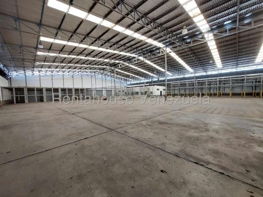 Comercial (Galpon - Deposito) en Venta en Zona Industrial San Vicente, Aragua - 104
