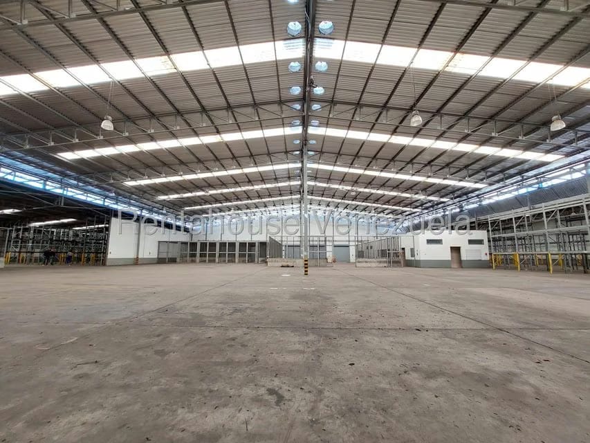Comercial (Galpon - Deposito) en Venta en Zona Industrial San Vicente, Aragua - 105