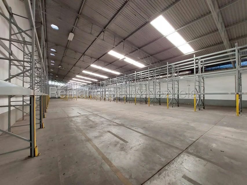 Comercial (Galpon - Deposito) en Venta en Zona Industrial San Vicente, Aragua - 106