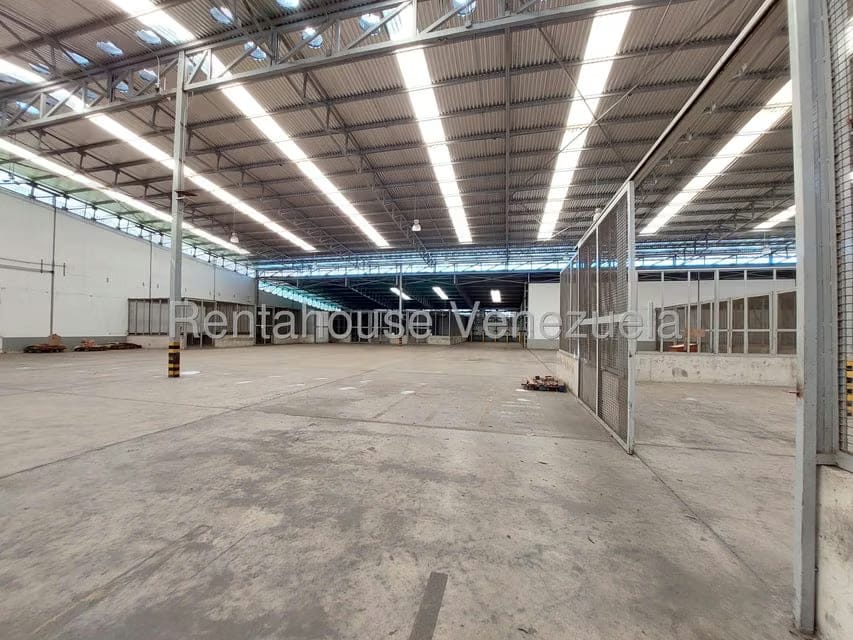 Comercial (Galpon - Deposito) en Venta en Zona Industrial San Vicente, Aragua - 114