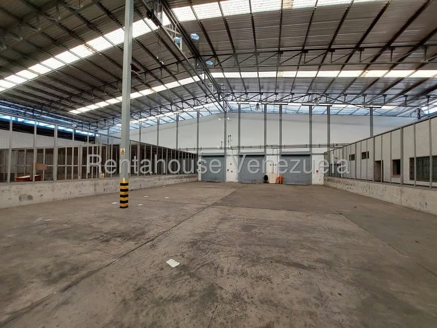 Comercial (Galpon - Deposito) en Venta en Zona Industrial San Vicente, Aragua - 115