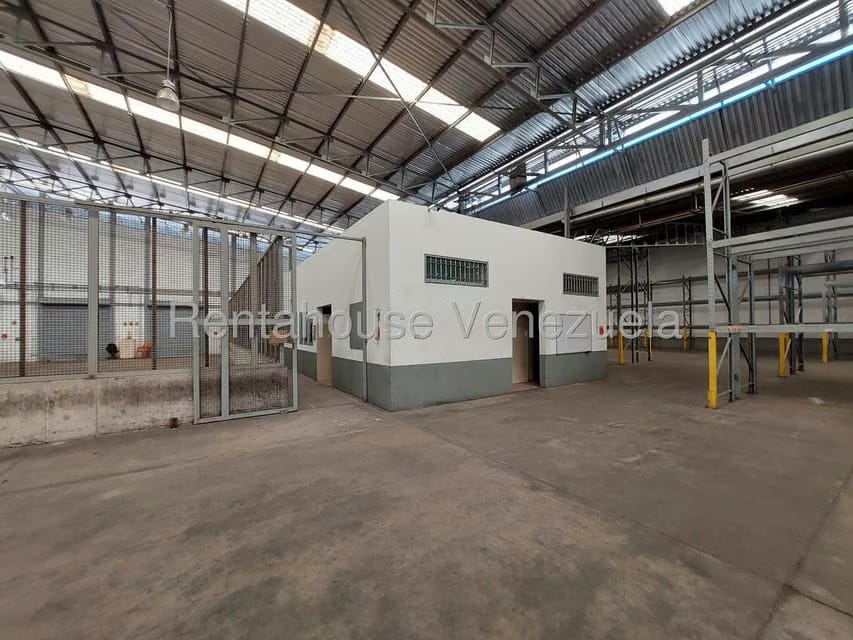 Comercial (Galpon - Deposito) en Venta en Zona Industrial San Vicente, Aragua - 116