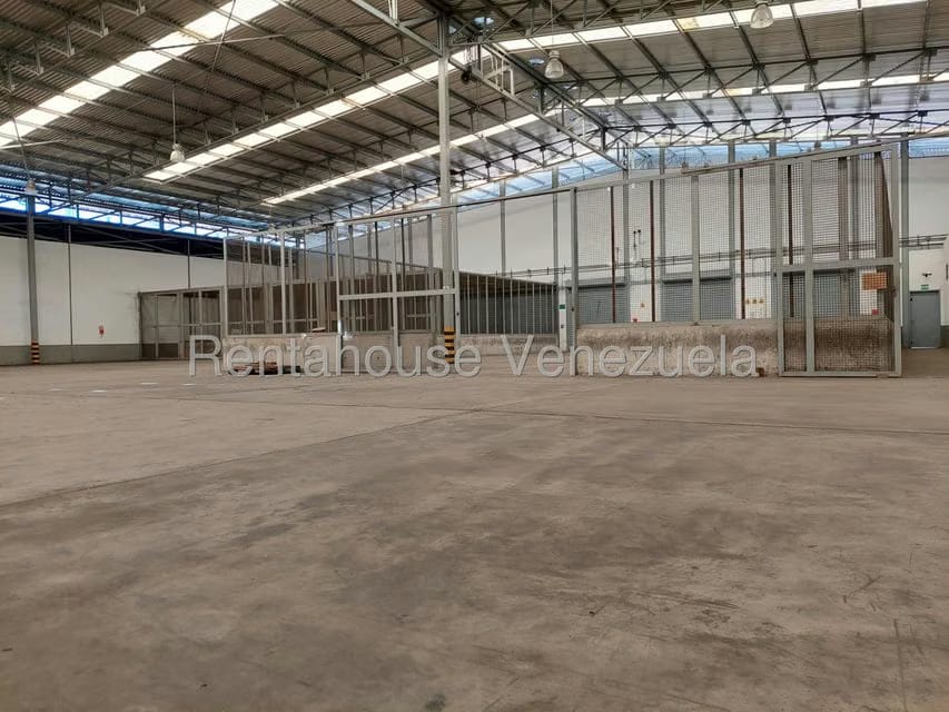 Comercial (Galpon - Deposito) en Venta en Zona Industrial San Vicente, Aragua - 118