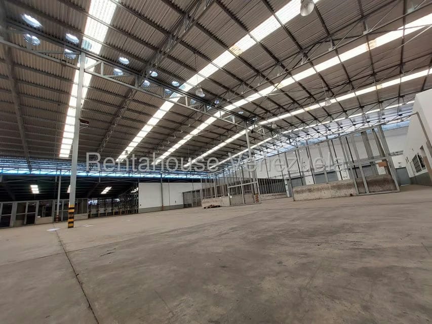 Comercial (Galpon - Deposito) en Venta en Zona Industrial San Vicente, Aragua - 119
