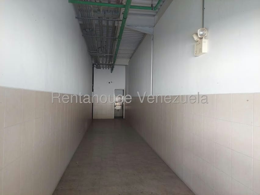 Comercial (Galpon - Deposito) en Venta en Zona Industrial San Vicente, Aragua - 123