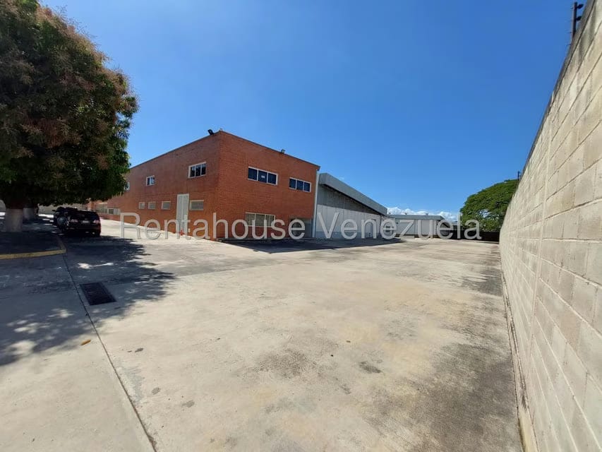 Comercial (Galpon - Deposito) en Venta en Zona Industrial San Vicente, Aragua - 128
