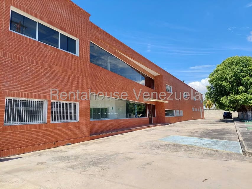 Comercial (Galpon - Deposito) en Venta en Zona Industrial San Vicente, Aragua - 131