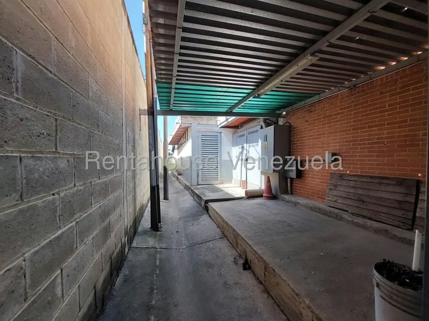 Comercial (Galpon - Deposito) en Venta en Zona Industrial San Vicente, Aragua - 134