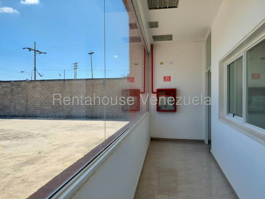 Comercial (Galpon - Deposito) en Venta en Zona Industrial San Vicente, Aragua - 142