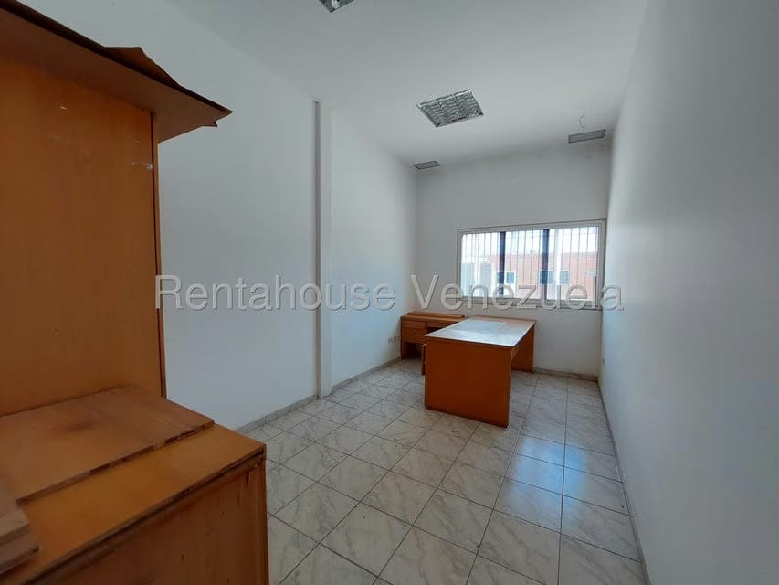 Comercial (Galpon - Deposito) en Venta en Zona Industrial San Vicente, Aragua - 155