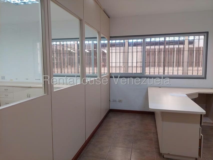 Comercial (Galpon - Deposito) en Venta en Zona Industrial San Vicente, Aragua - 32