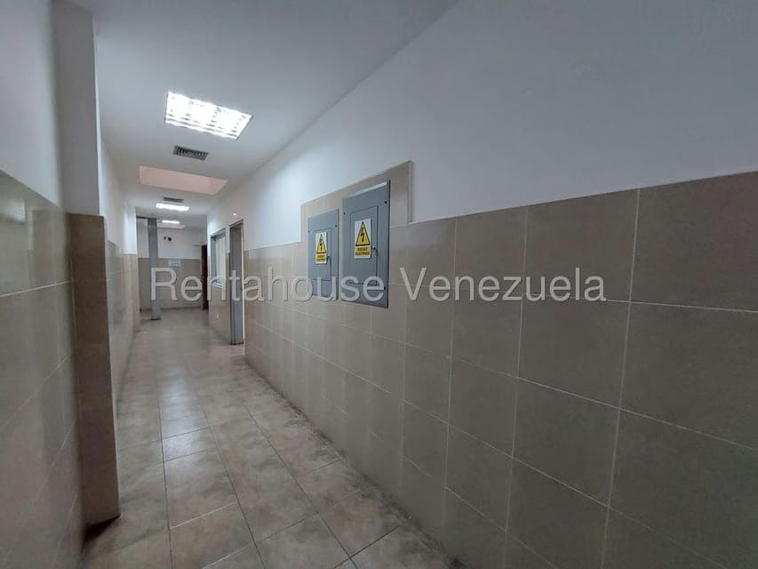 Comercial (Galpon - Deposito) en Venta en Zona Industrial San Vicente, Aragua - 76