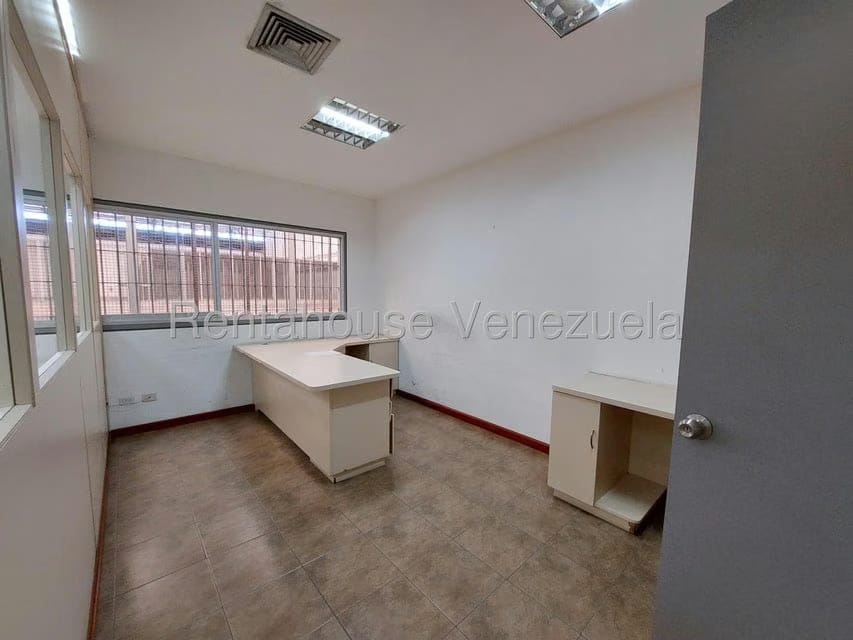 Comercial (Galpon - Deposito) en Venta en Zona Industrial San Vicente, Aragua - 78
