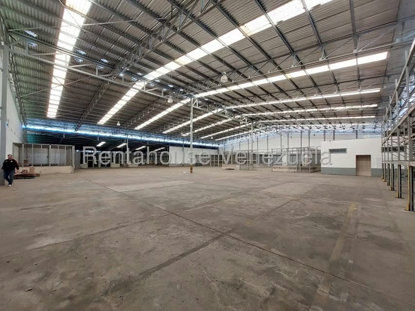 Comercial (Galpon - Deposito) en Venta en Zona Industrial San Vicente, Aragua - 86