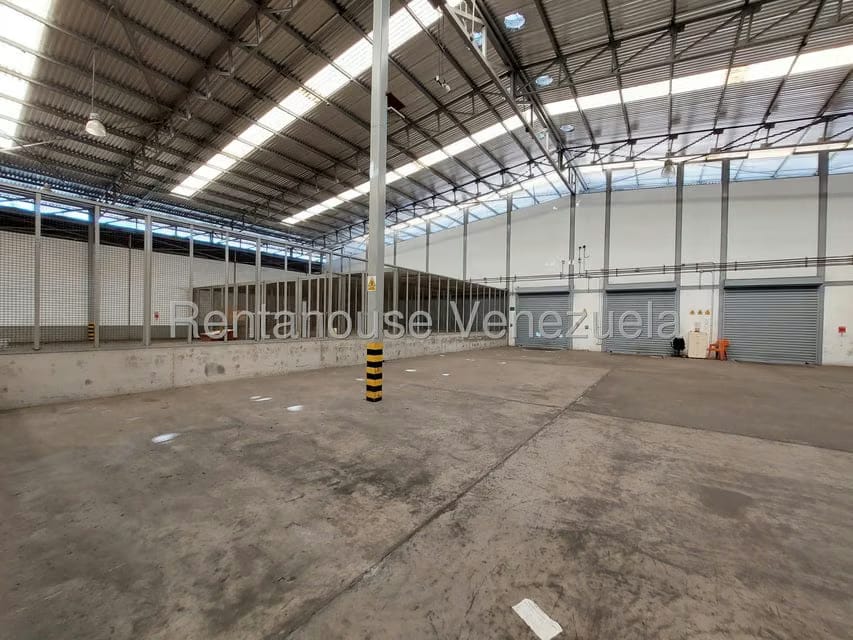 Comercial (Galpon - Deposito) en Venta en Zona Industrial San Vicente, Aragua - 91