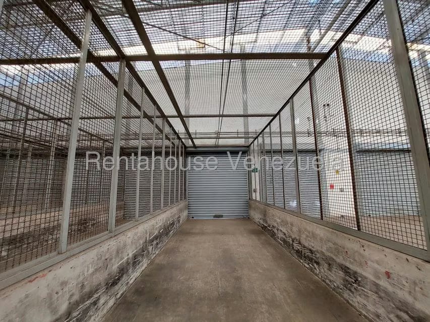 Comercial (Galpon - Deposito) en Venta en Zona Industrial San Vicente, Aragua - 93