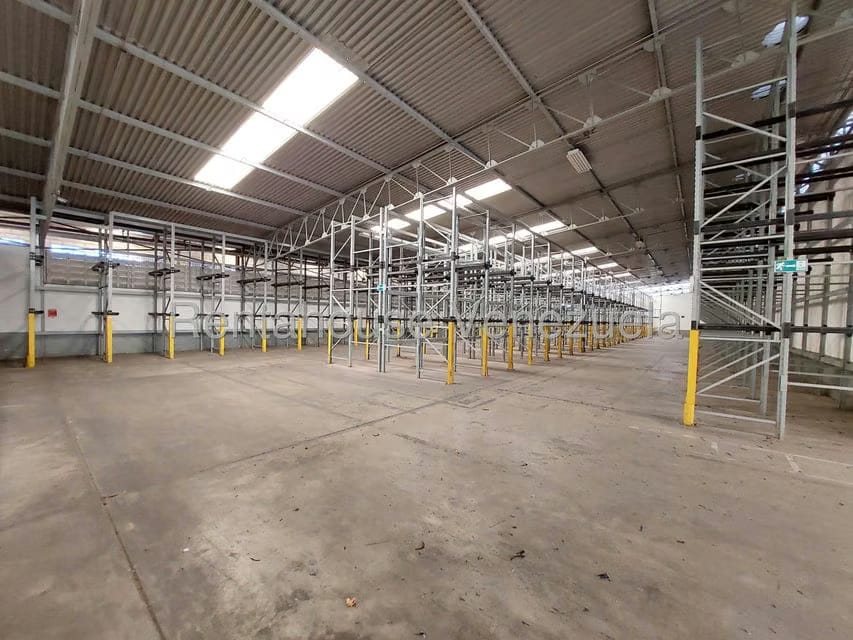 Comercial (Galpon - Deposito) en Venta en Zona Industrial San Vicente, Aragua - 95
