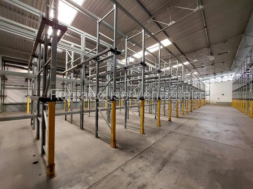 Comercial (Galpon - Deposito) en Venta en Zona Industrial San Vicente, Aragua - 99