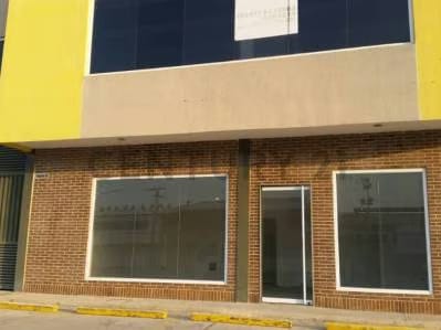 En Alquiler galpon de 1700 mts2