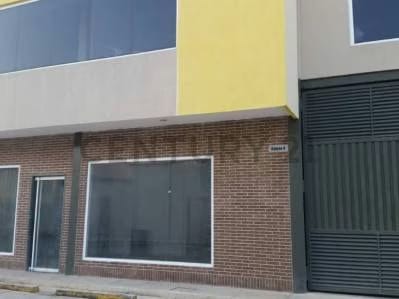 En Alquiler galpon de 1700 mts2 - 2