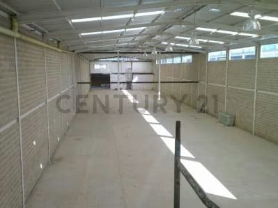 En Alquiler galpon de 1700 mts2 - 5