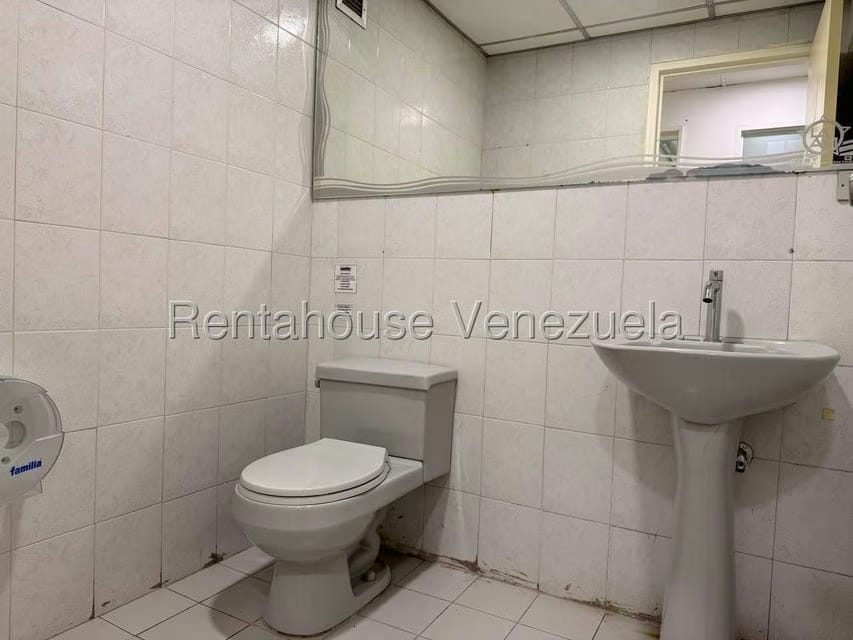 Comercial (Oficina) en Venta en El Rosal, Distrito Metropolitano - 9