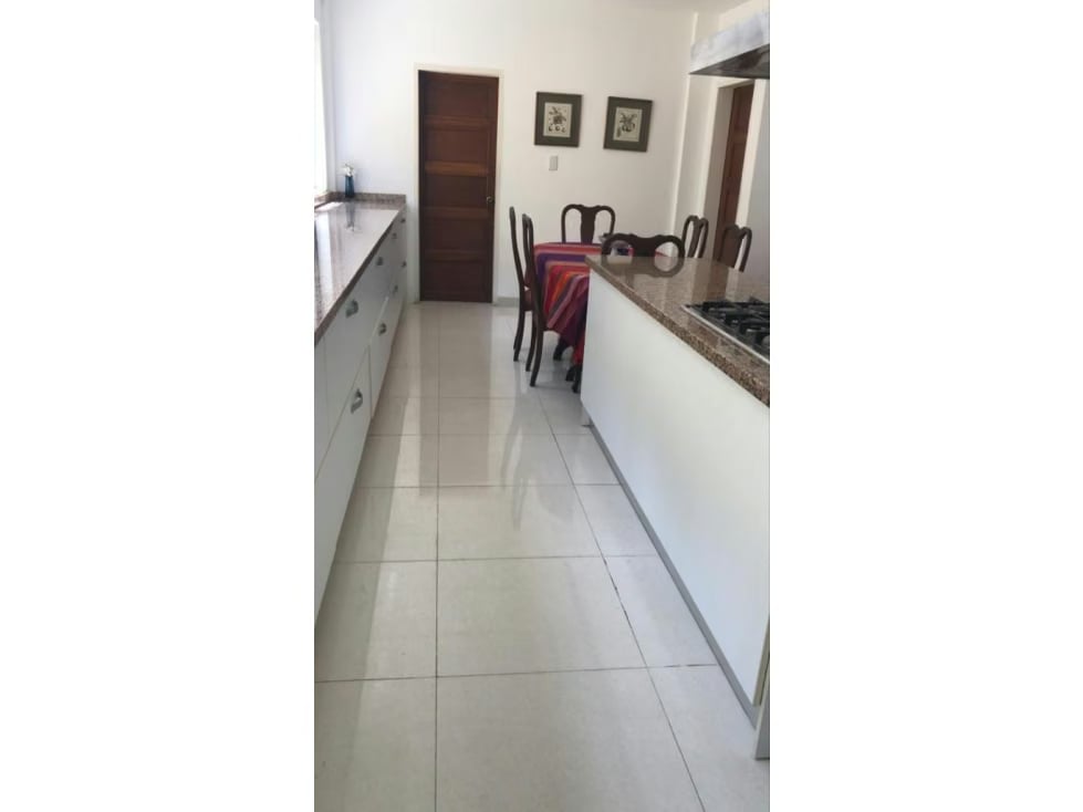 Vendo casa 450m2 Colinas del Tamanaco 7976 - 5