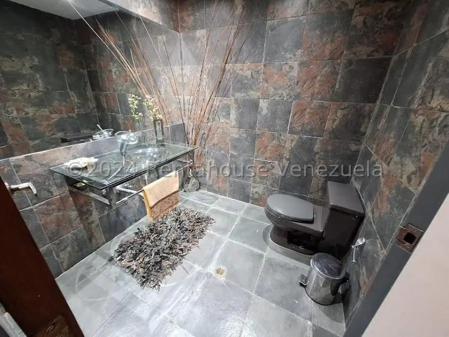 Casa en Venta en Cumbres de Curumo Caracas - 11