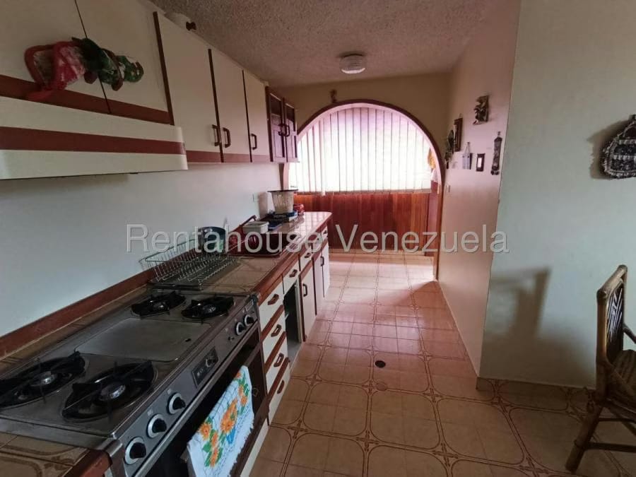 Apartamento en Venta en El Tambor Los Teques - 14