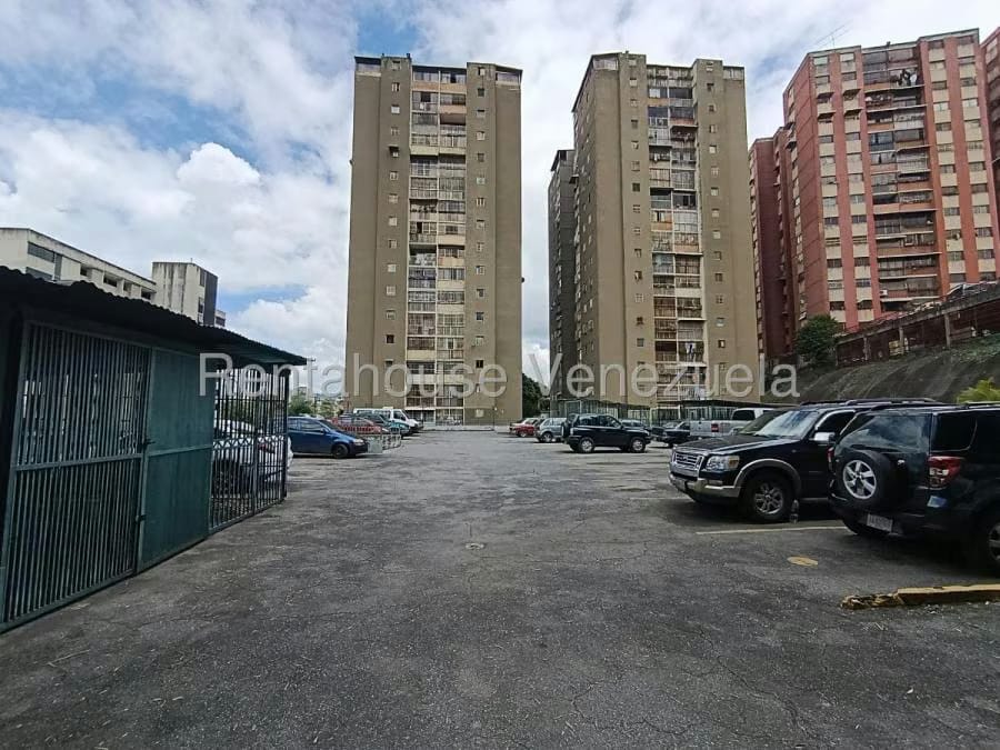 Apartamento en Venta en El Tambor Los Teques - 9