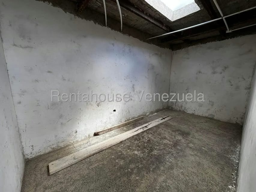 Casa (Multipes Niveles) en Venta en Oripoto, Distrito Metropolitano - 20